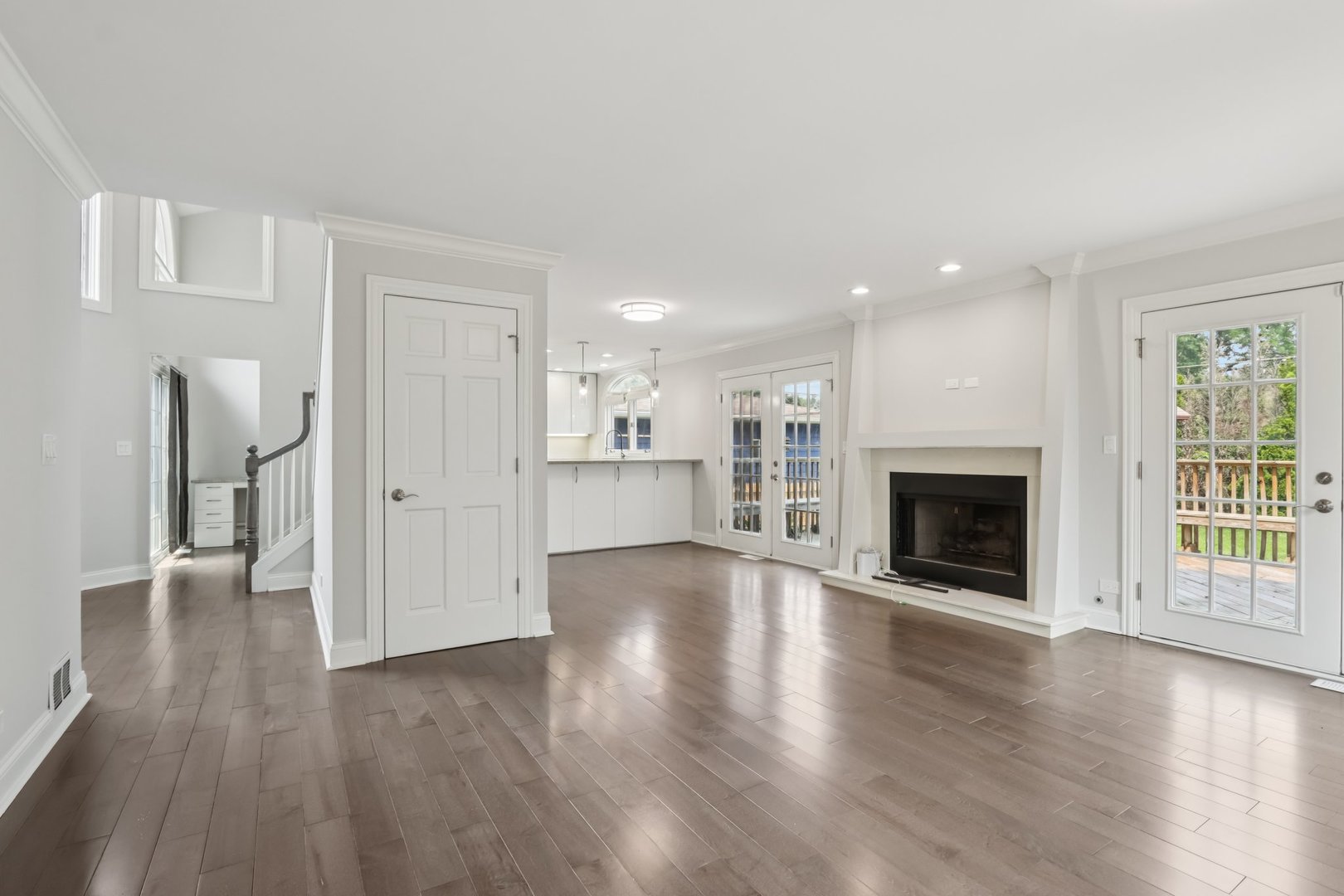 122 W Courtland Street
