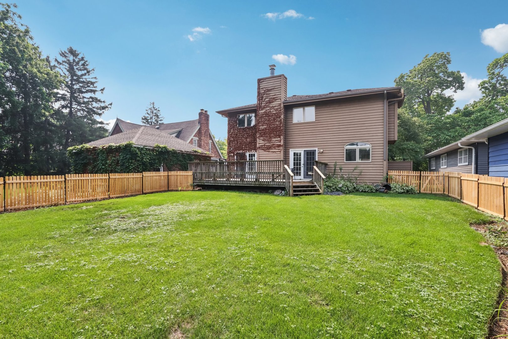 122 W Courtland Street