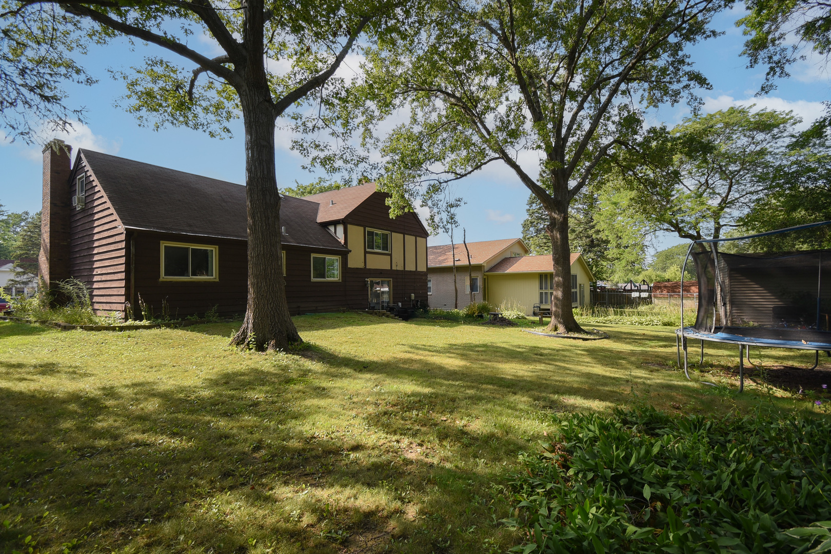 339 N PIONEER Road