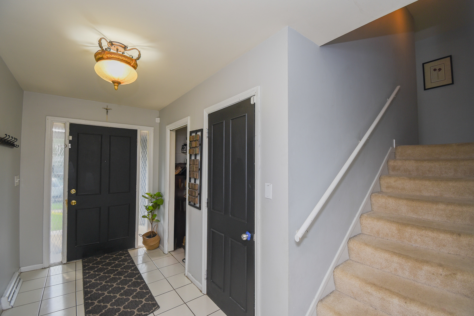 339 N PIONEER Road