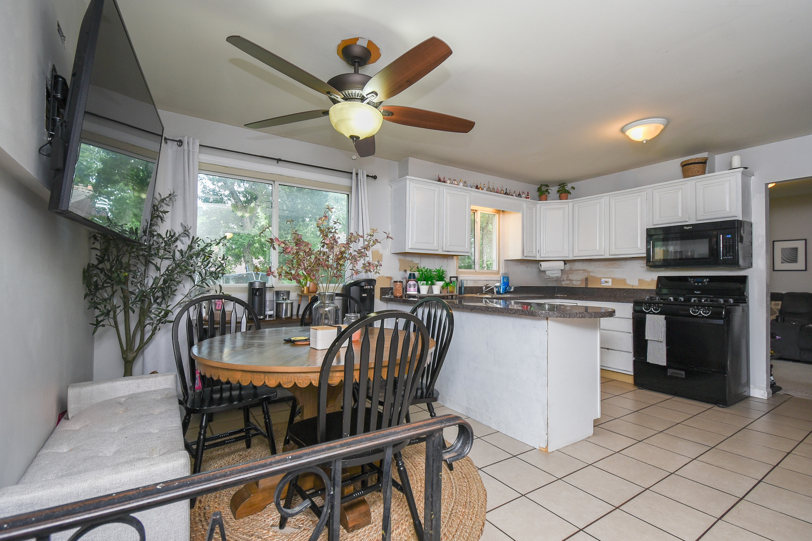 339 N PIONEER Road