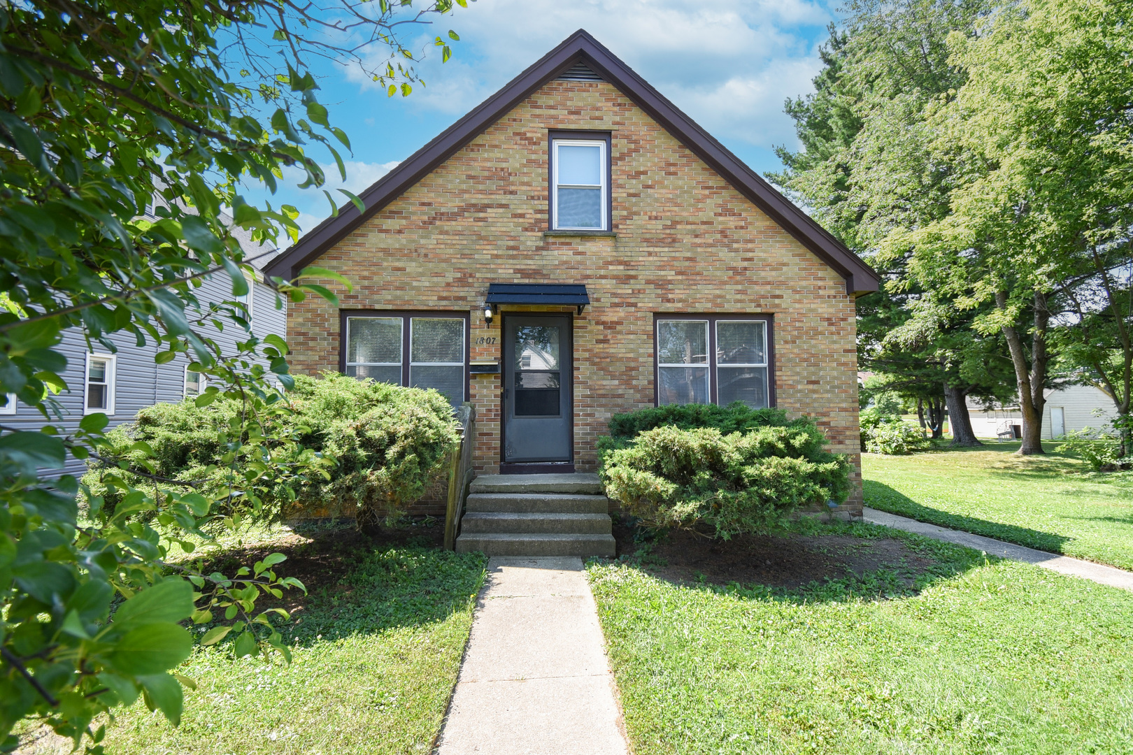 1807 16th Street