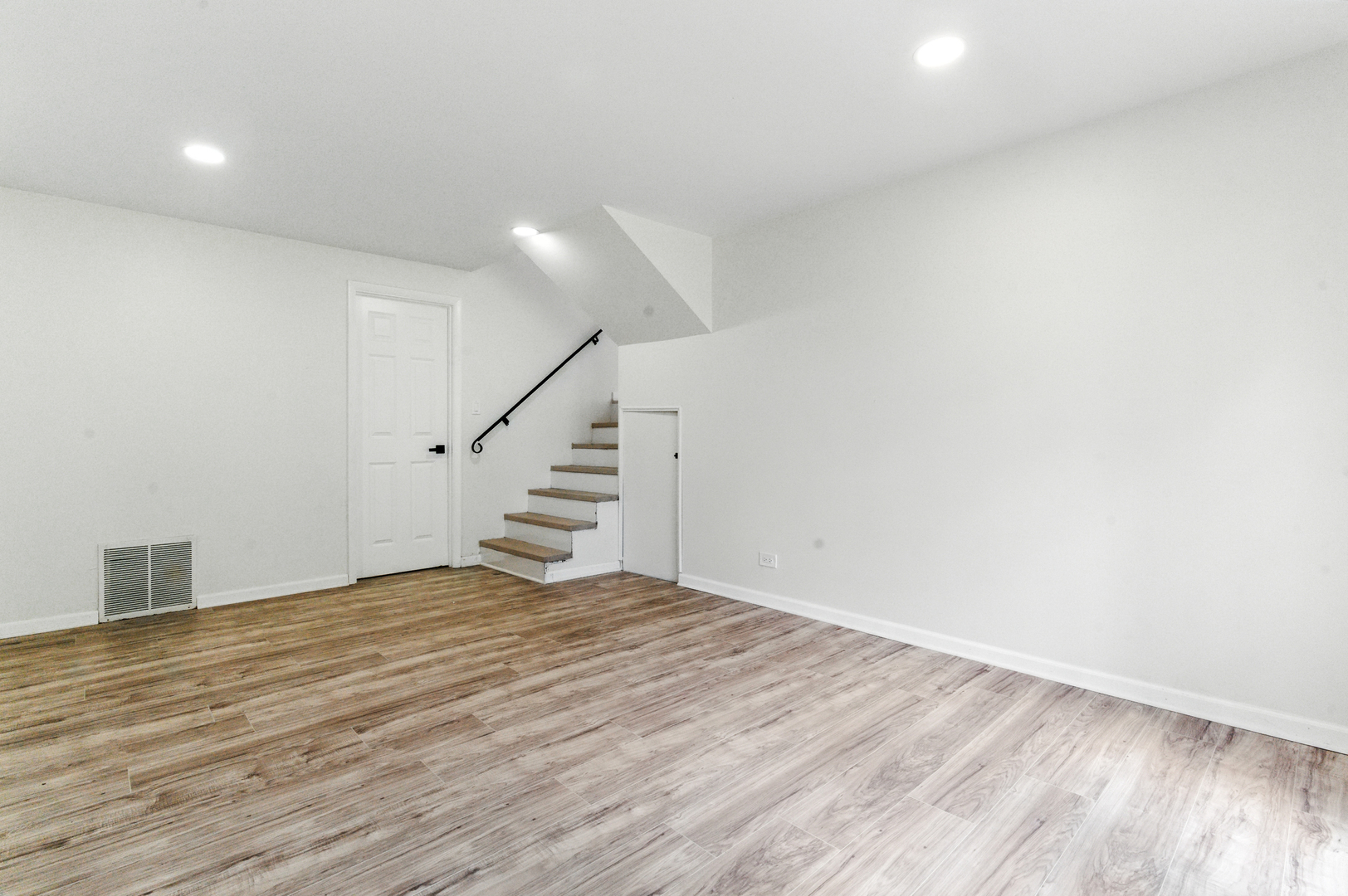 2708 Dana Avenue