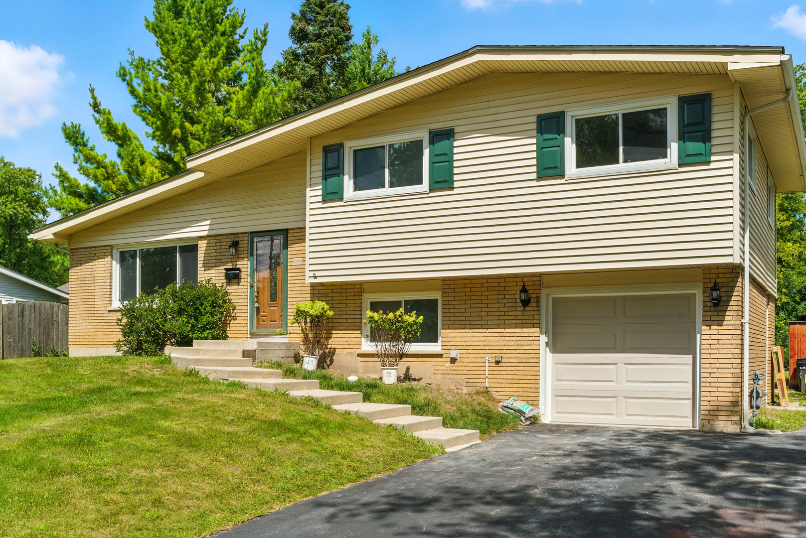 2708 Dana Avenue