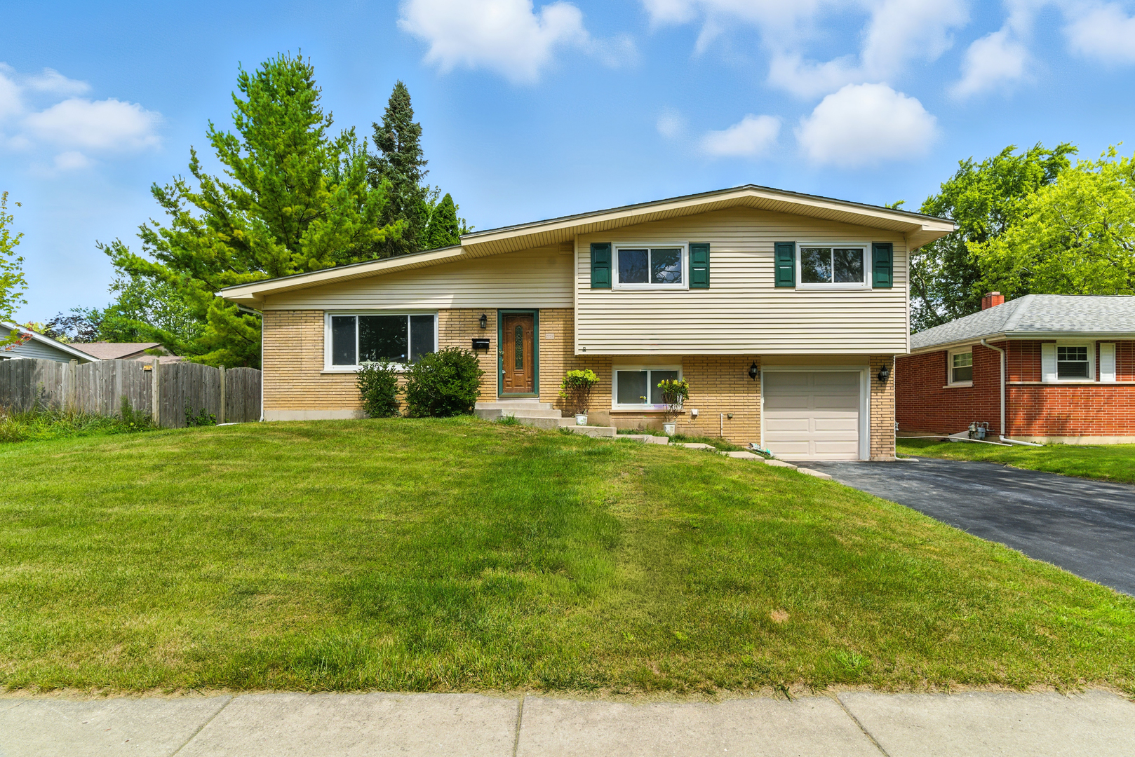 2708 Dana Avenue