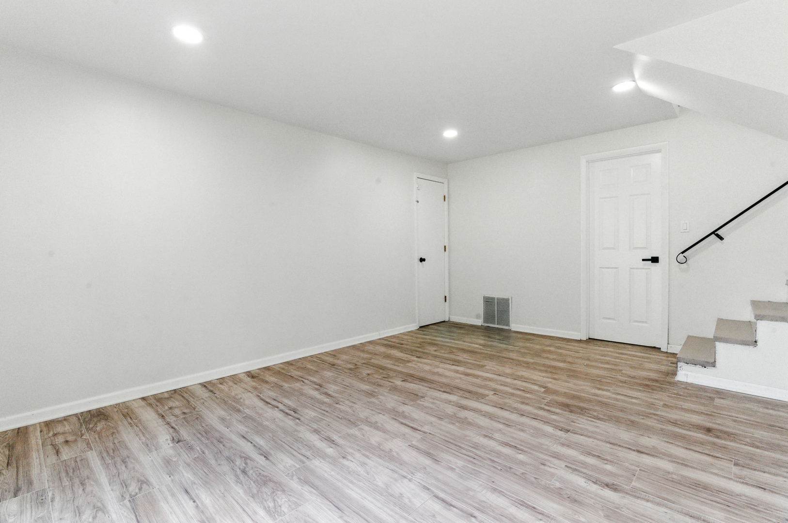 2708 Dana Avenue