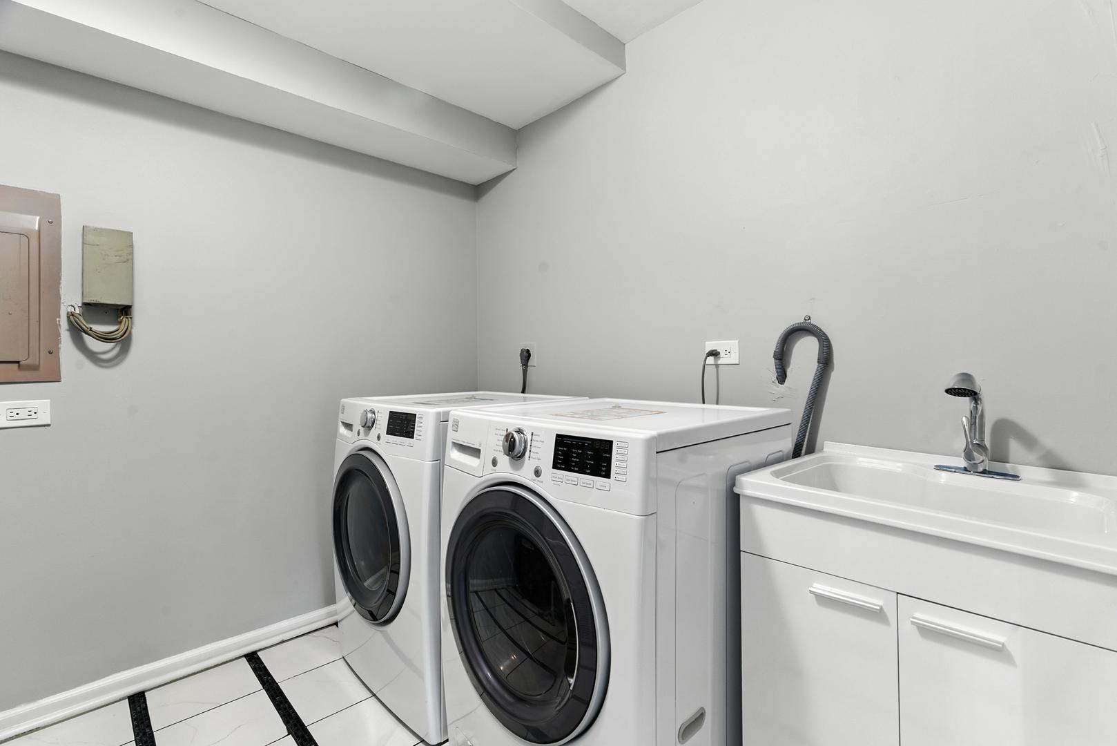 1415 Chartres Drive Unit: 1F