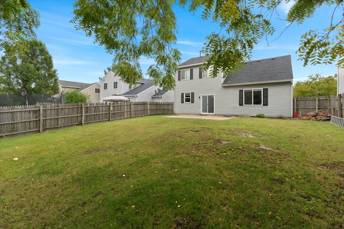 390 E QUAKER HOLLOW Lane