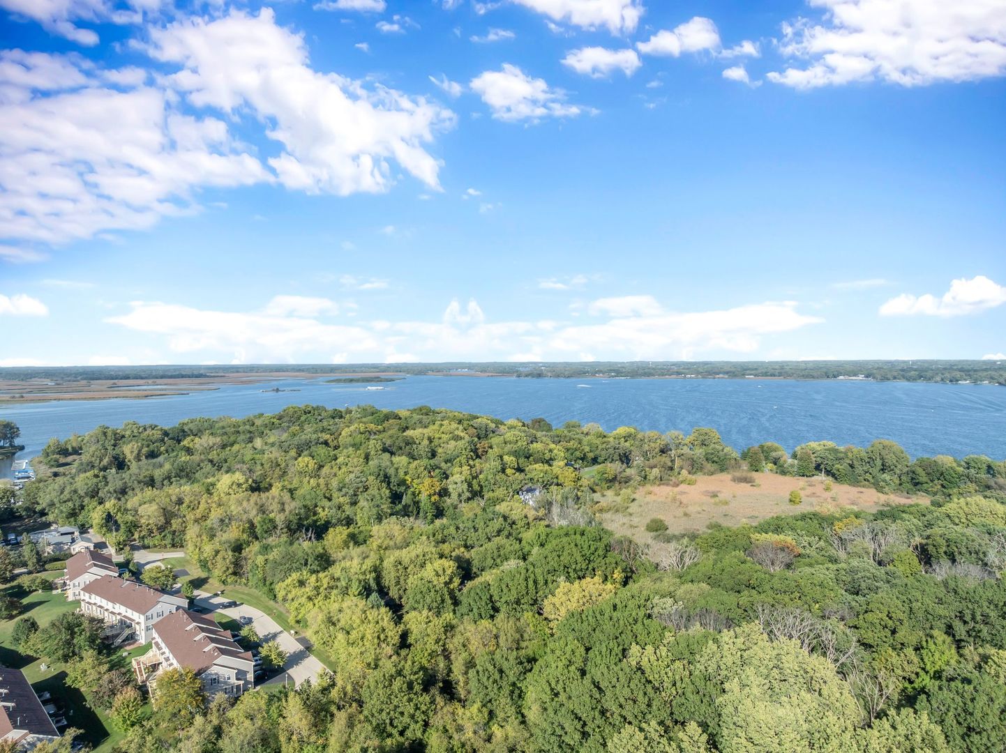 6712 PERKINS Parkway