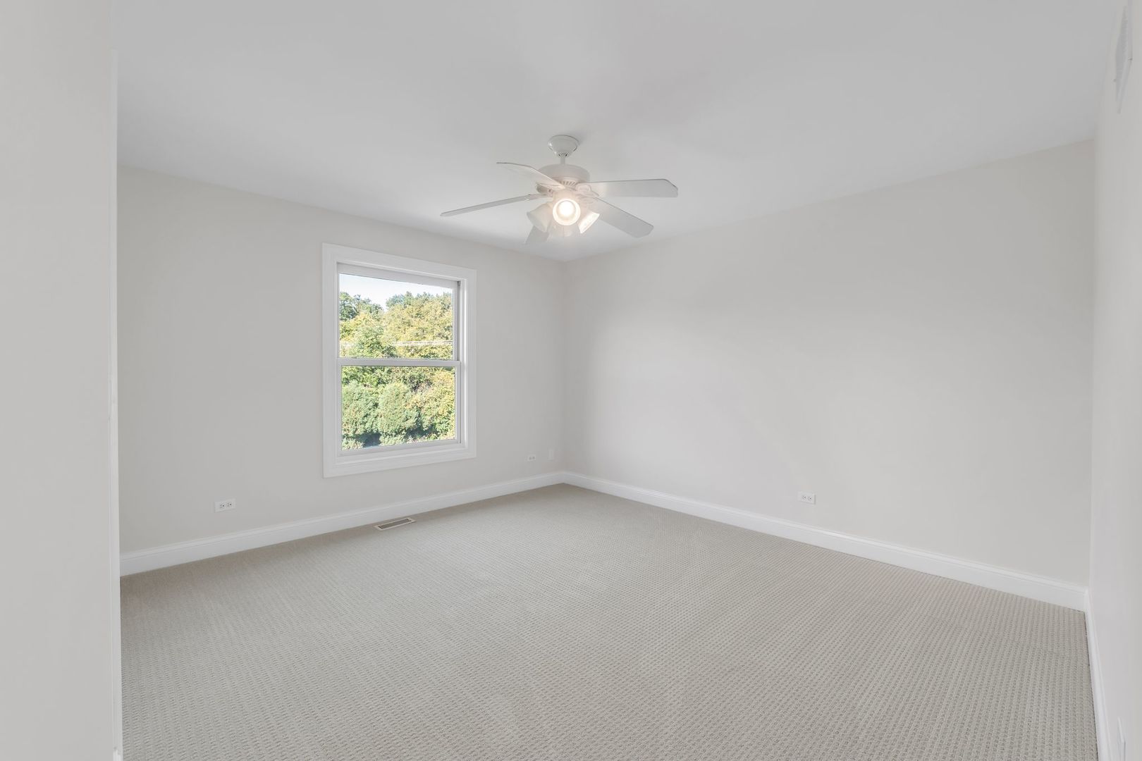 6712 PERKINS Parkway