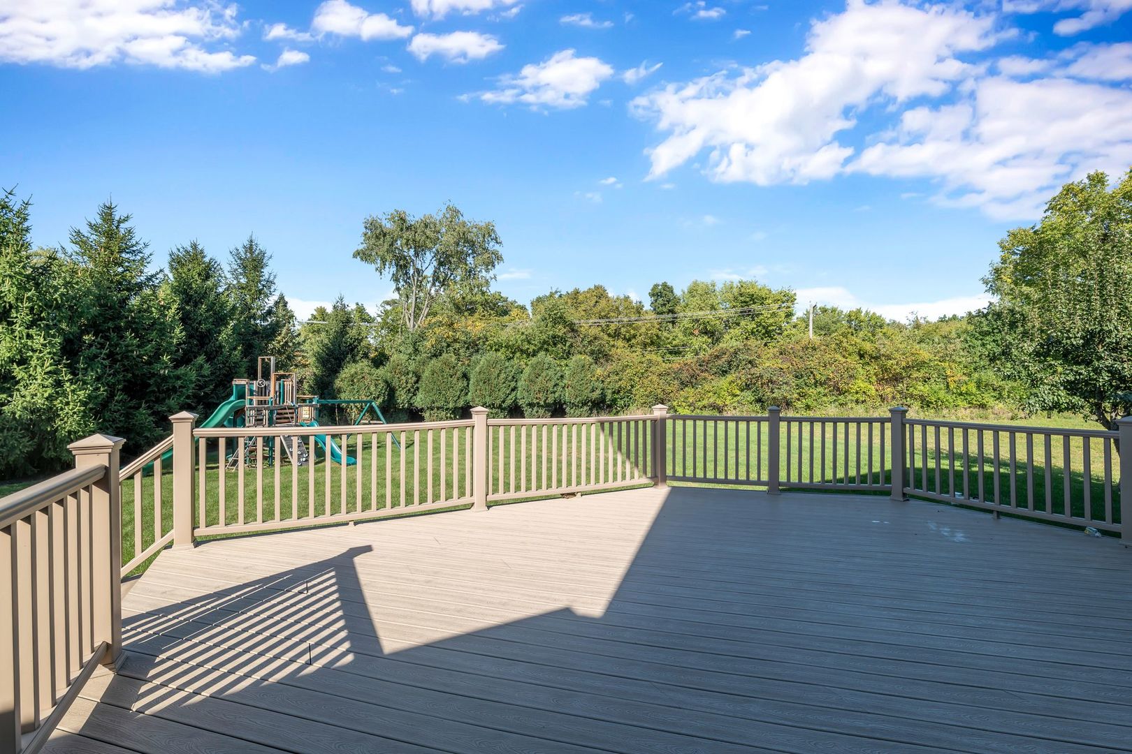 6712 PERKINS Parkway
