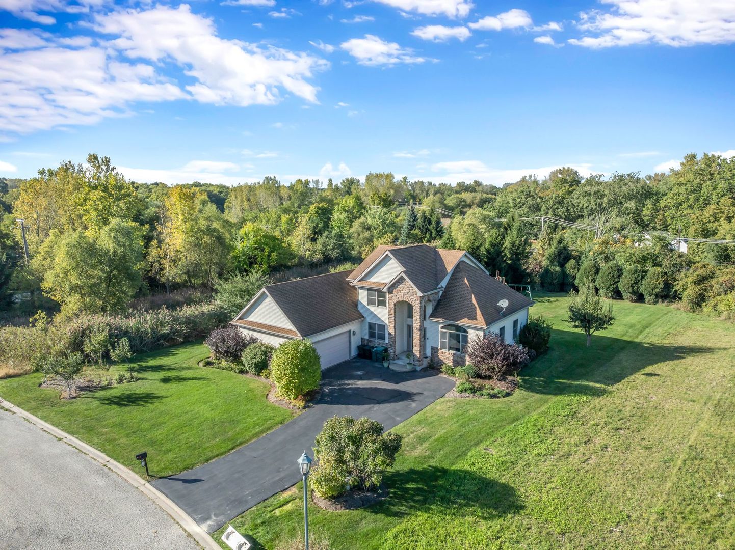 6712 PERKINS Parkway