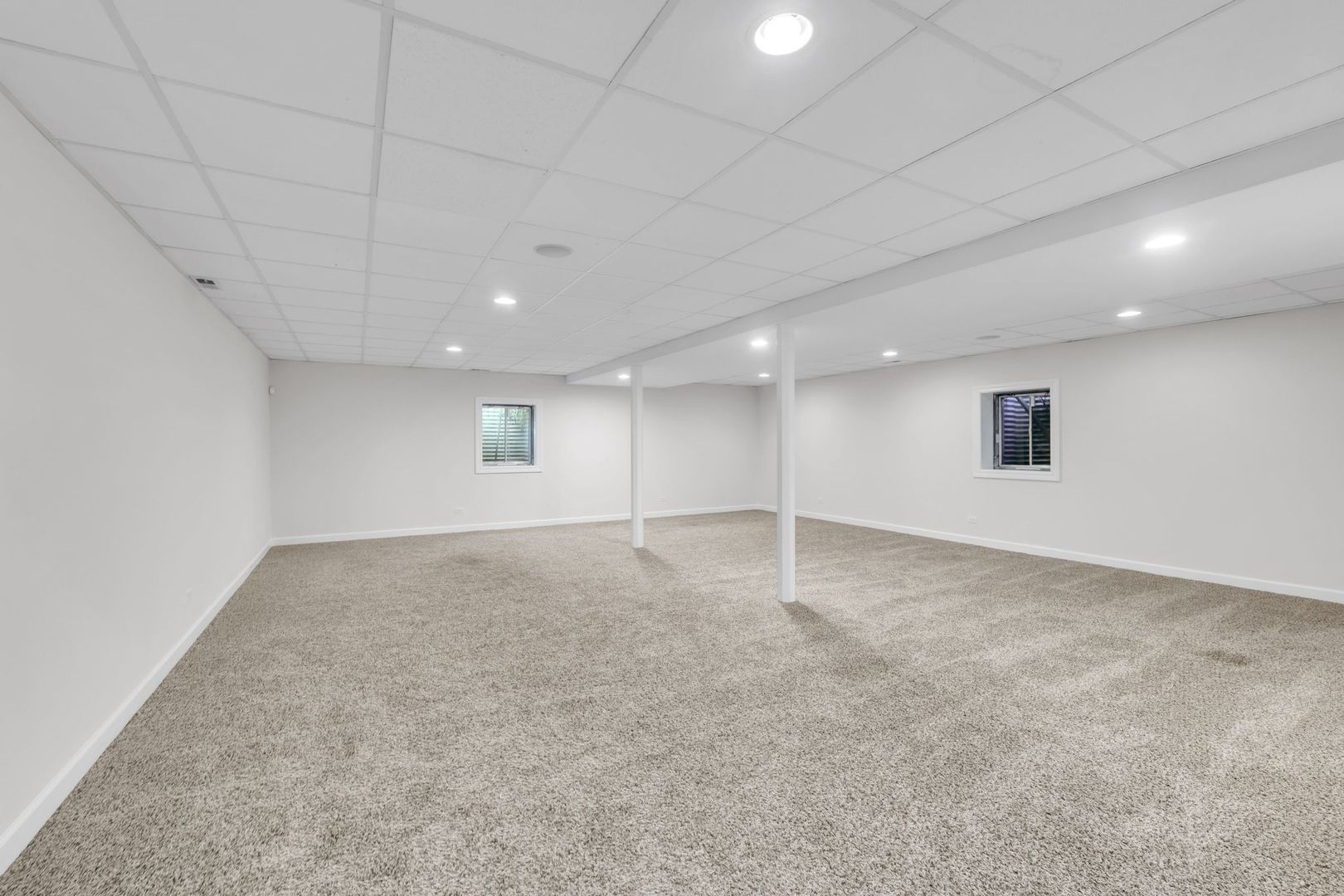 6712 PERKINS Parkway