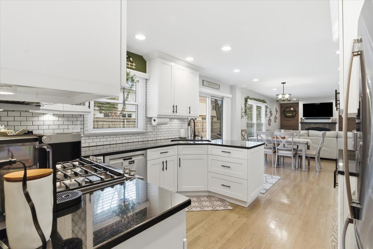 6 Saint Ives Lane