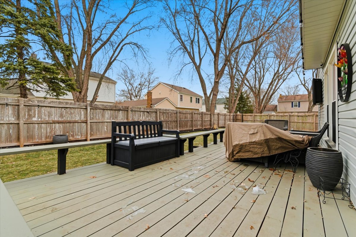 6 Saint Ives Lane