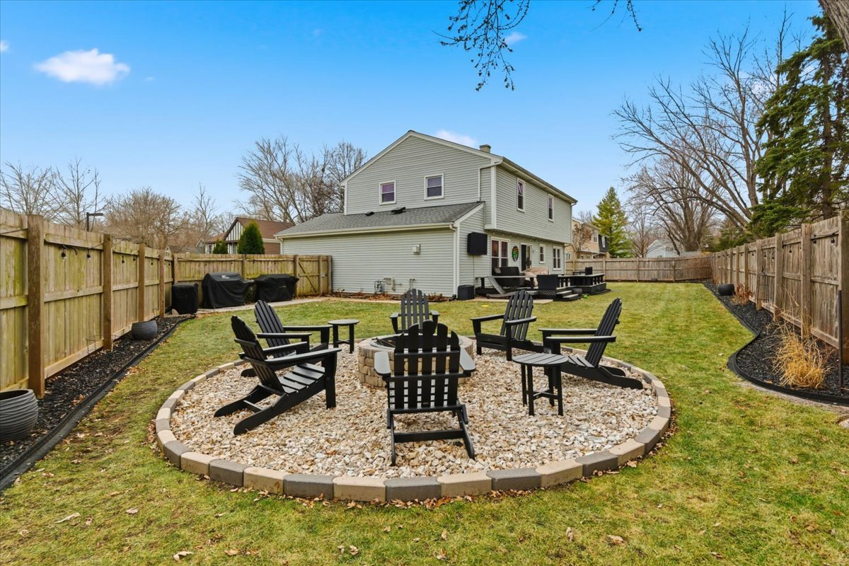 6 Saint Ives Lane