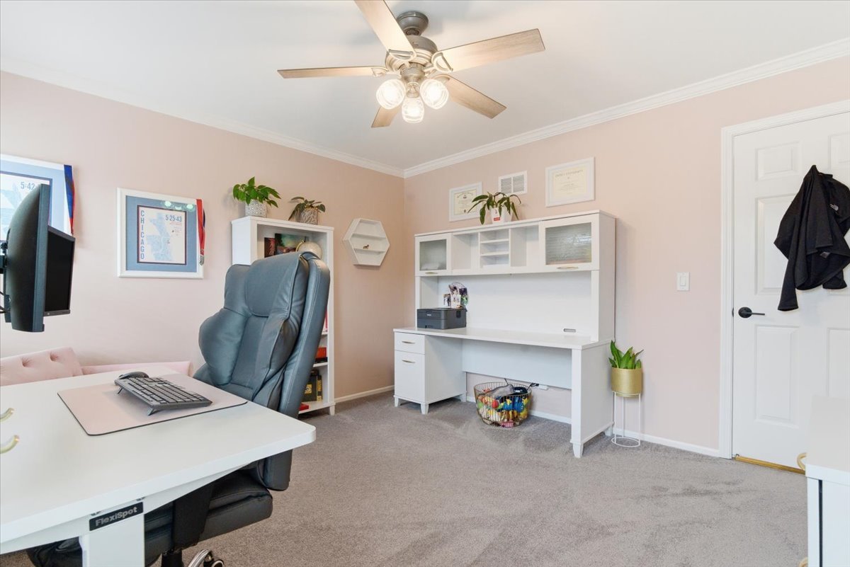6 Saint Ives Lane