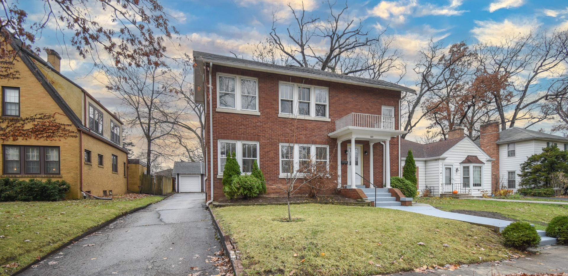 306 Oak Crest Street