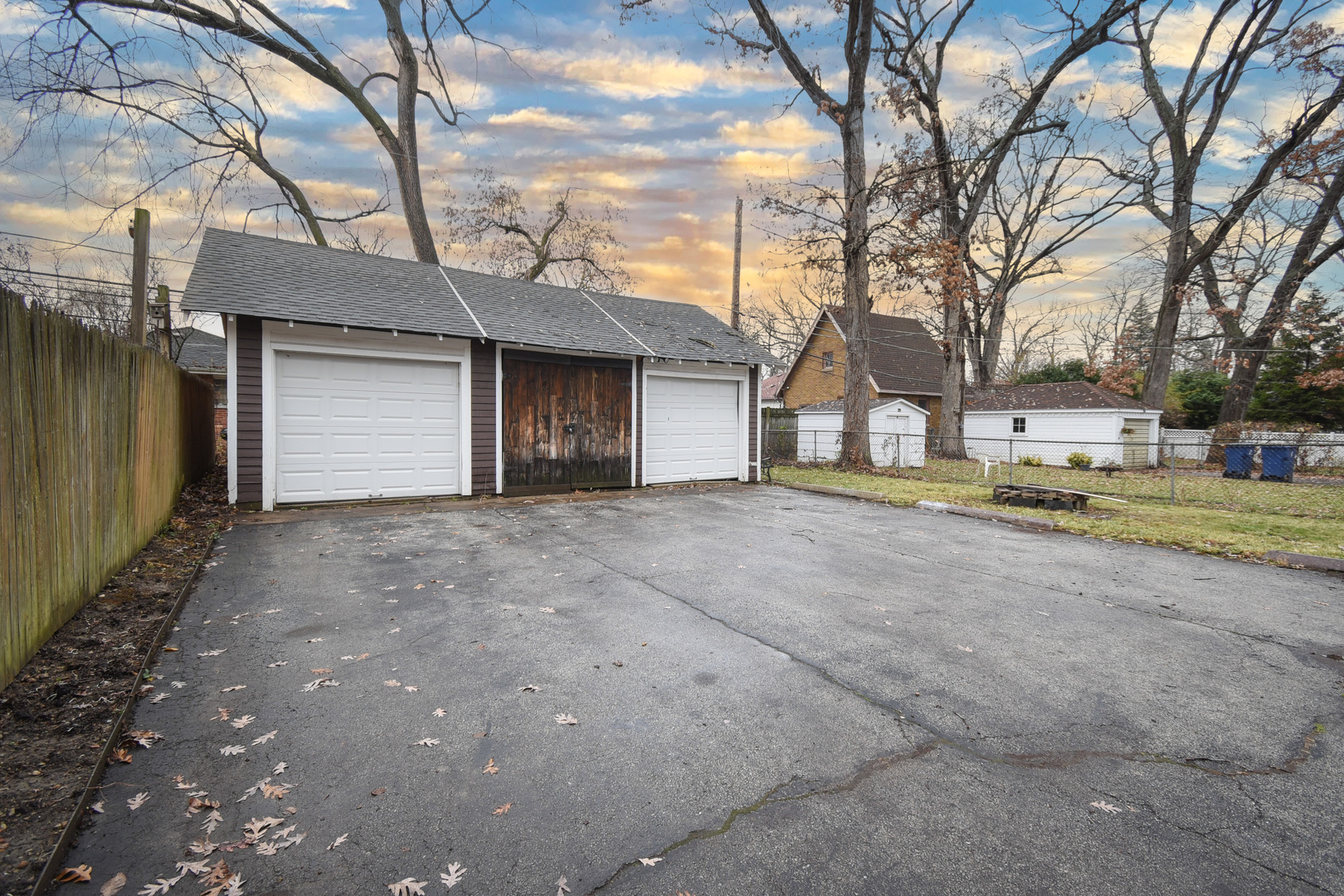 306 Oak Crest Street