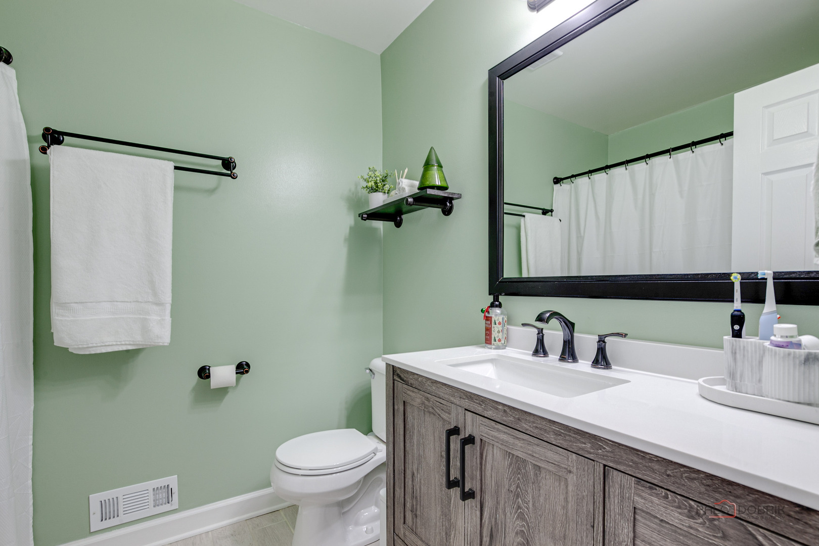 1502 Anderson Trail