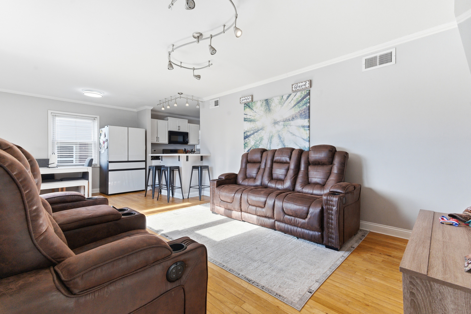 204 Woodlawn Drive