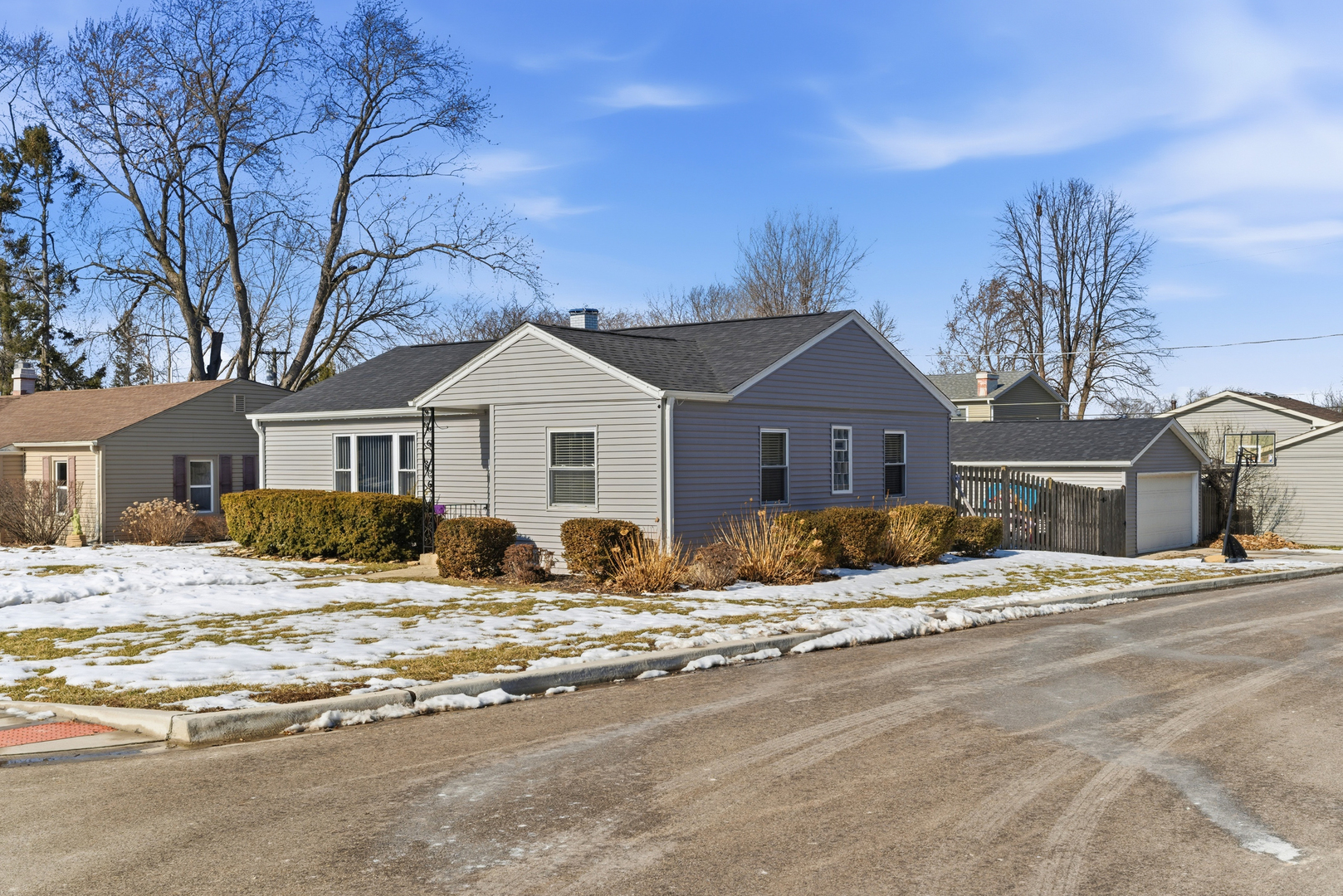 204 Woodlawn Drive