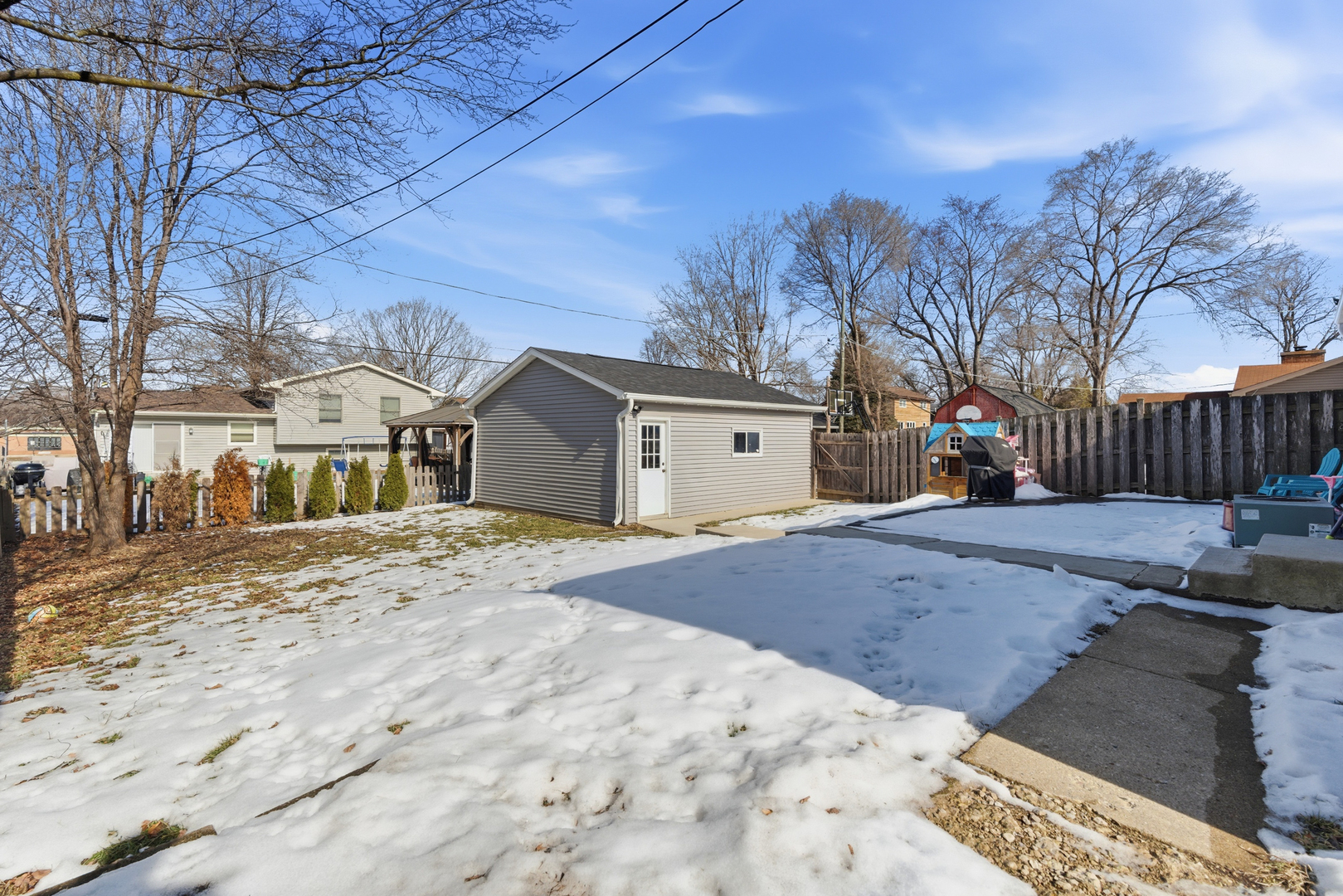 204 Woodlawn Drive