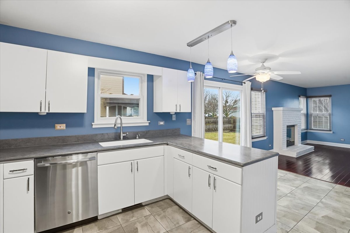 2289 N Aster Court