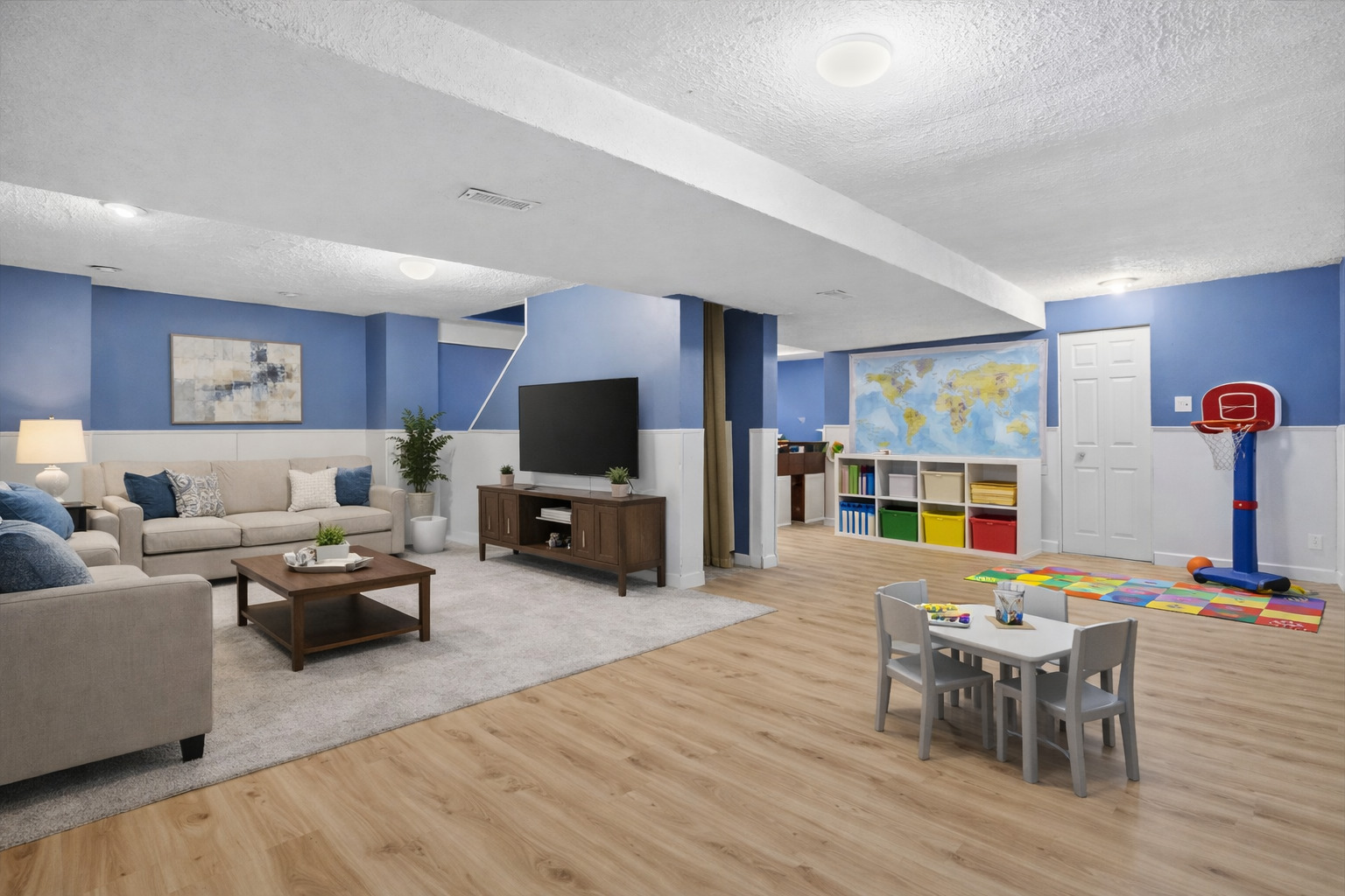 2289 N Aster Court