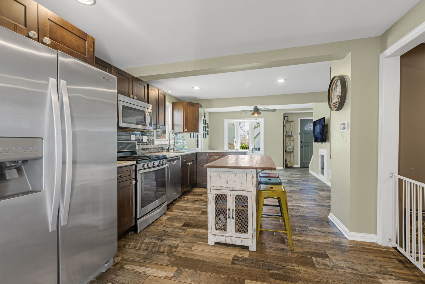 326 BELLEVUE Drive