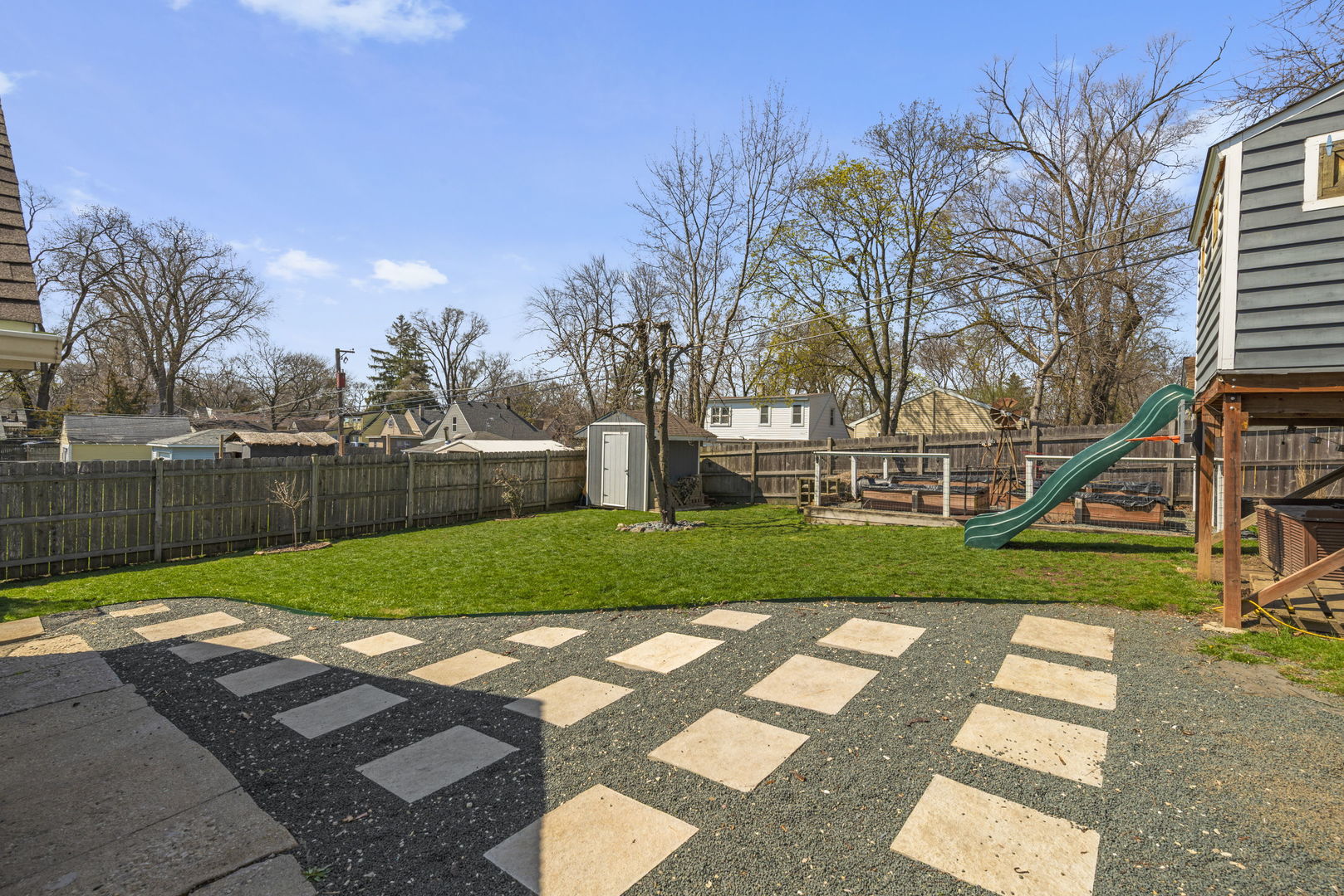 326 BELLEVUE Drive