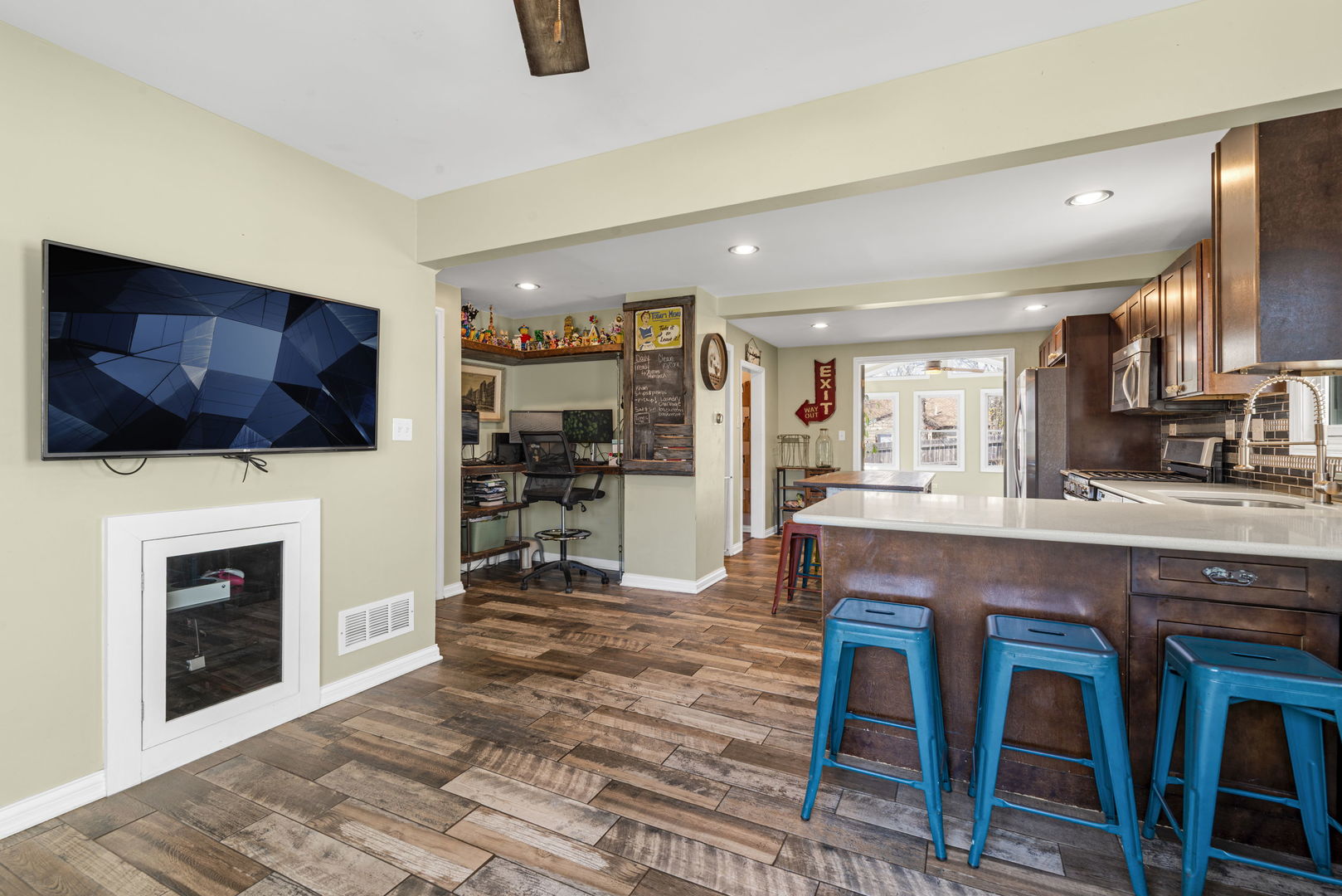 326 BELLEVUE Drive