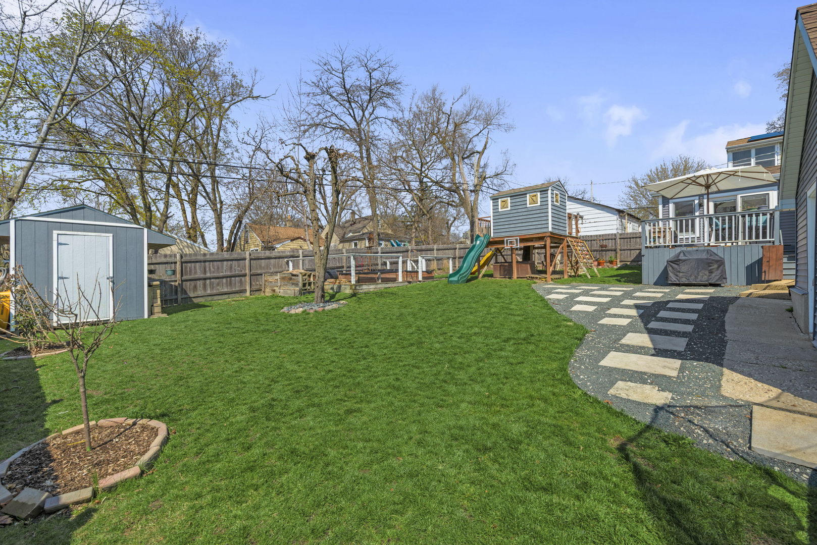 326 BELLEVUE Drive