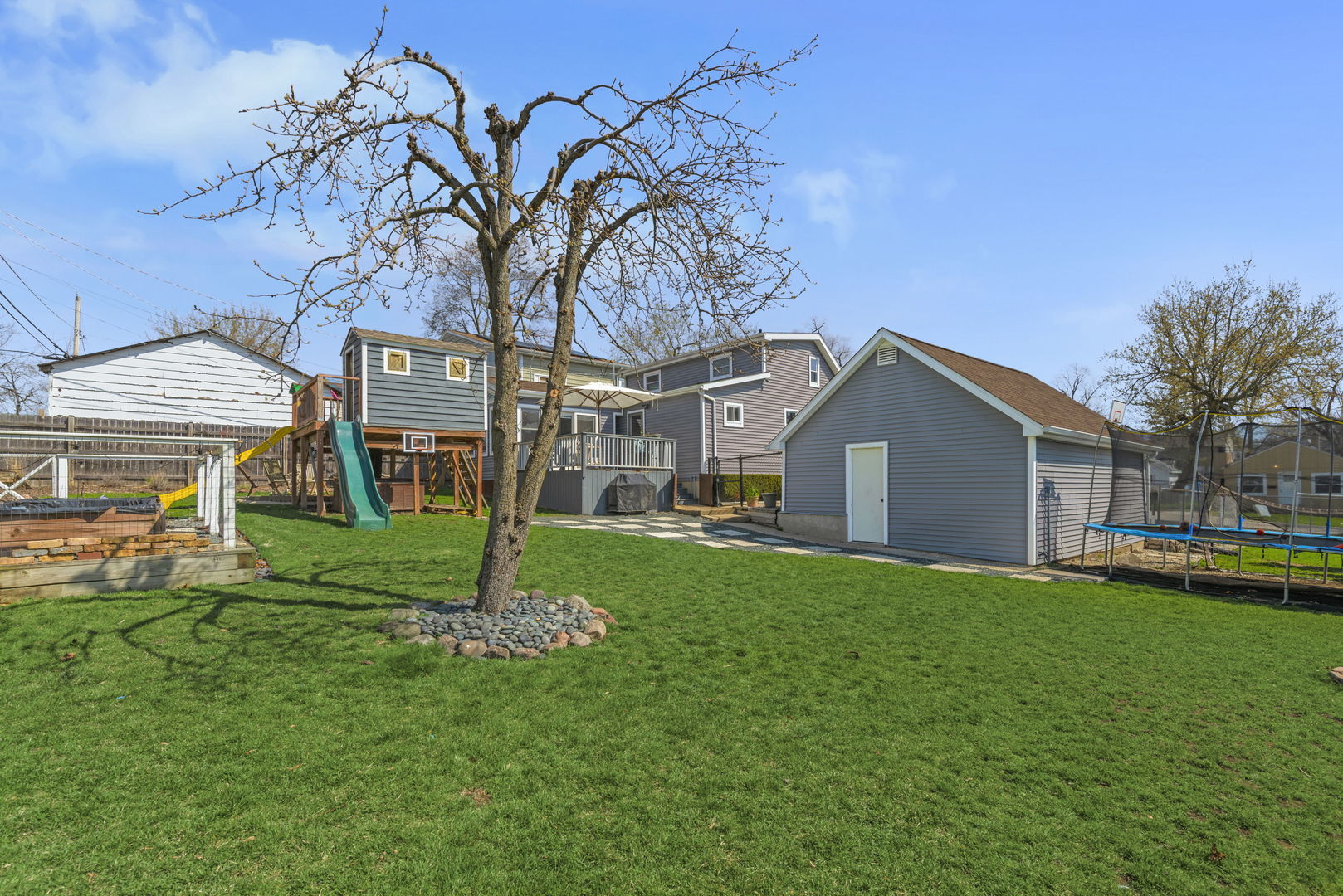 326 BELLEVUE Drive
