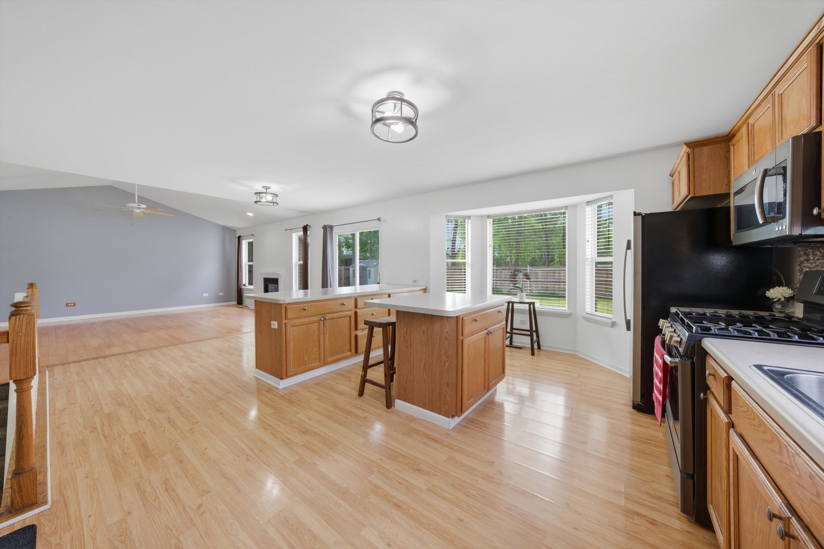 3009 W Sherman Avenue