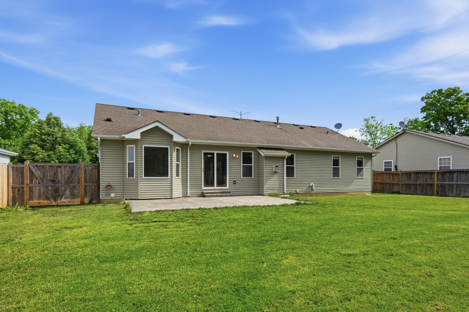 3009 W Sherman Avenue