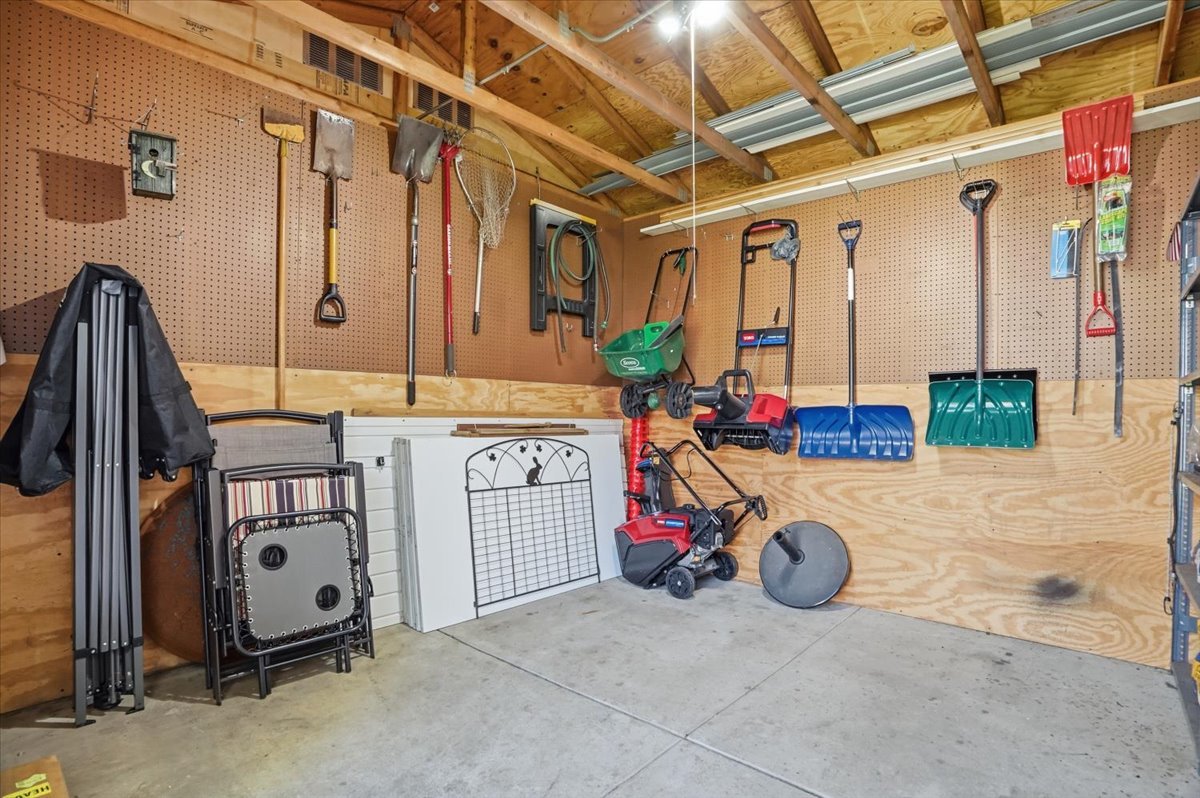 3413 Harbor Ridge Drive