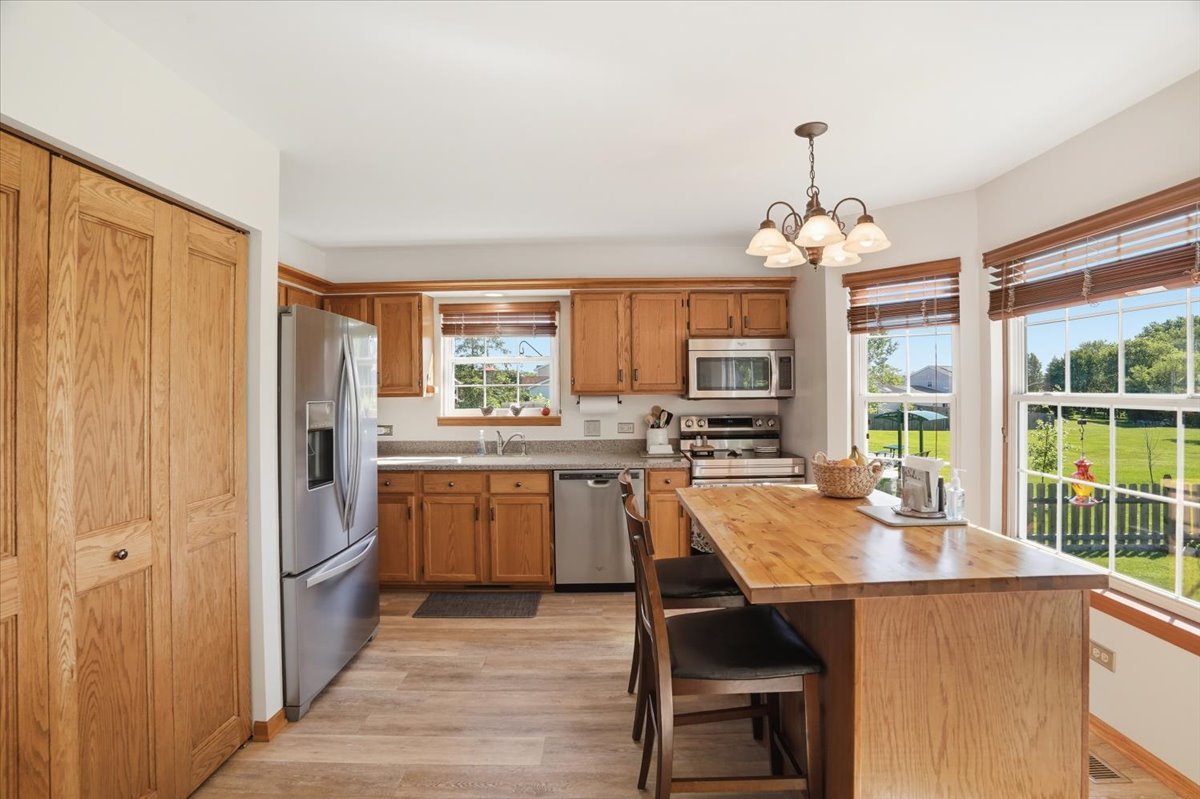 3413 Harbor Ridge Drive
