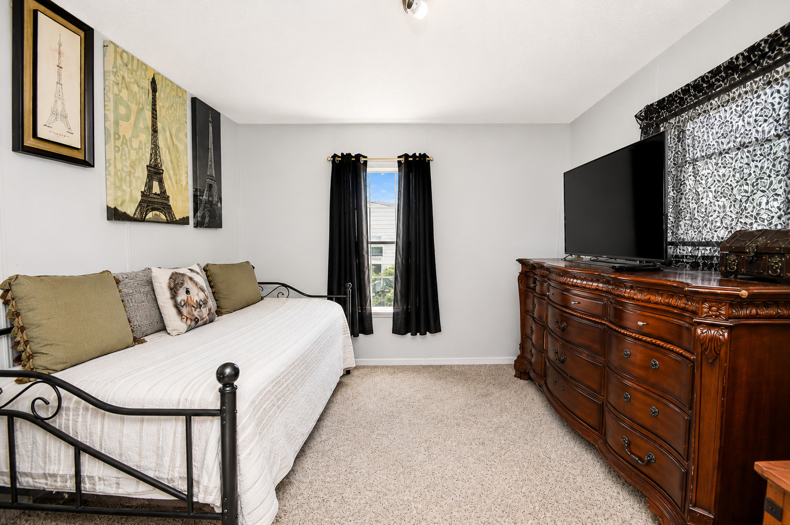 38703 N Sheridan Road Unit: 164
