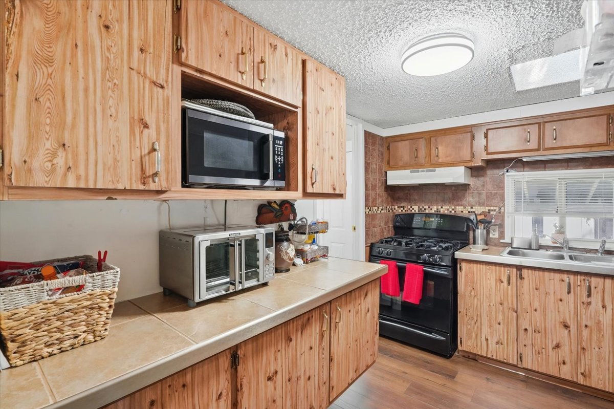 38703 N Sheridan Road Unit: 137
