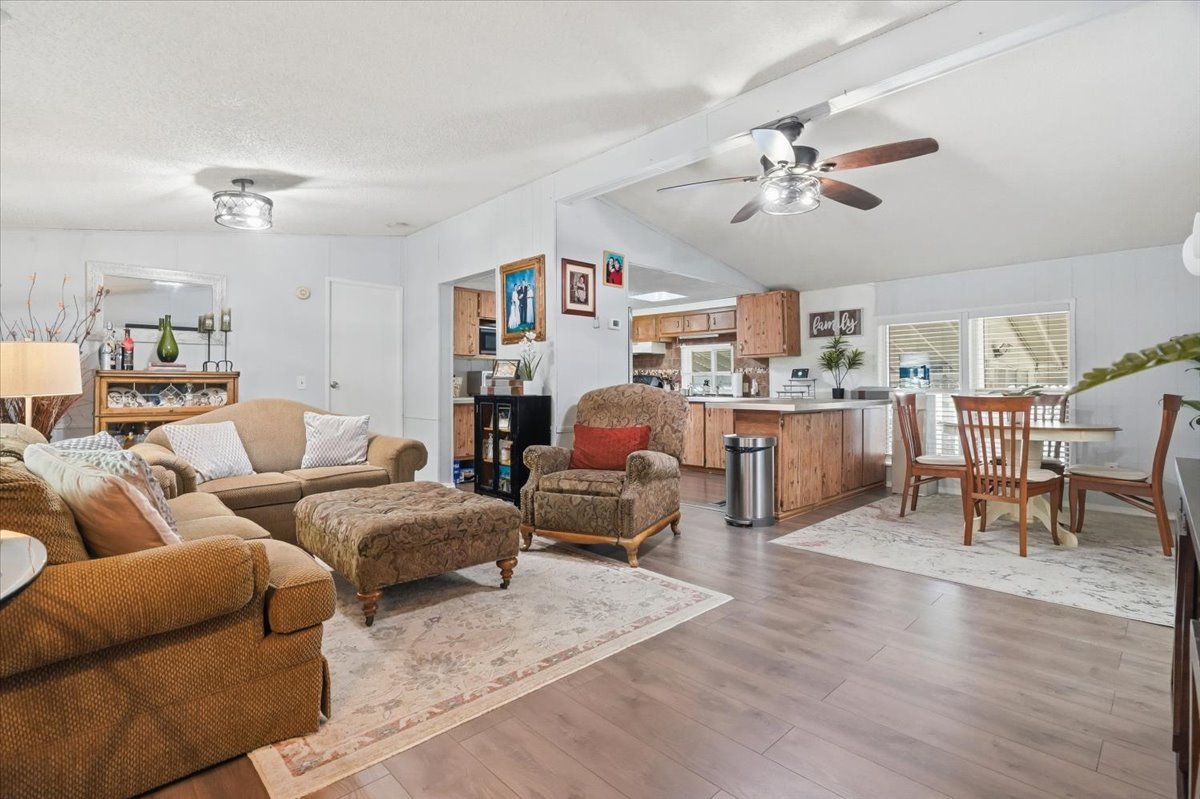 38703 N Sheridan Road Unit: 137