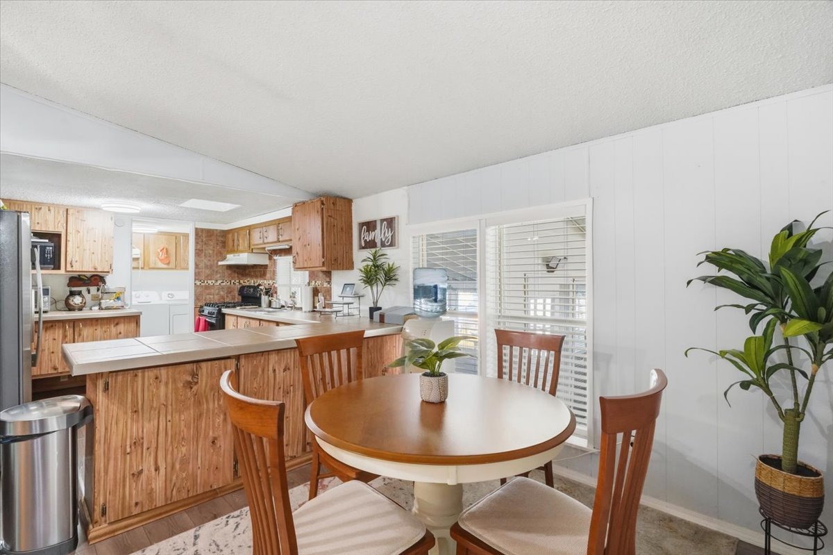 38703 N Sheridan Road Unit: 137