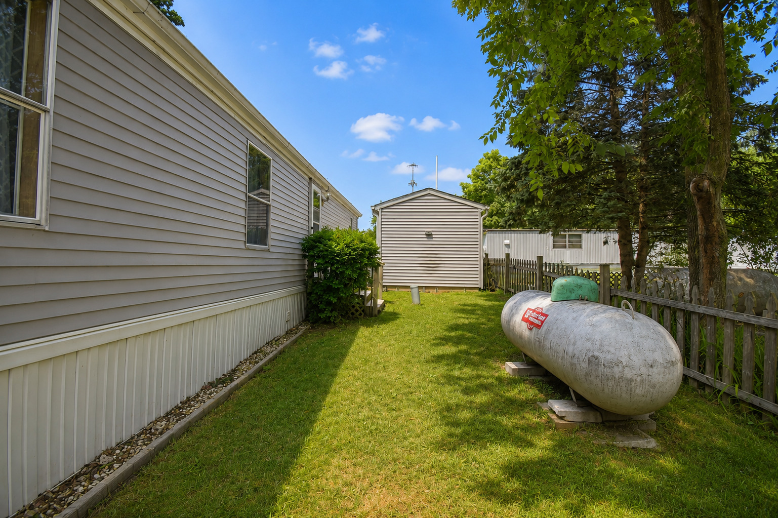 41561 N Sheridan Road Unit: 116