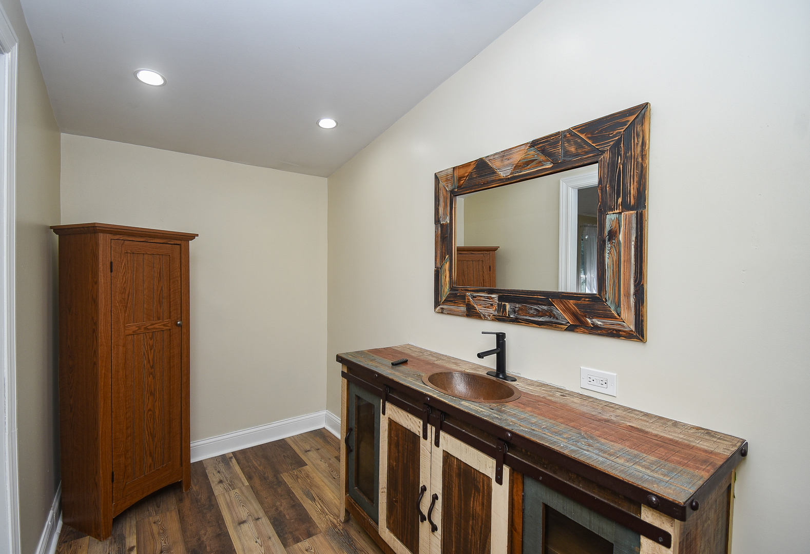 41561 N Sheridan Road Unit: 116