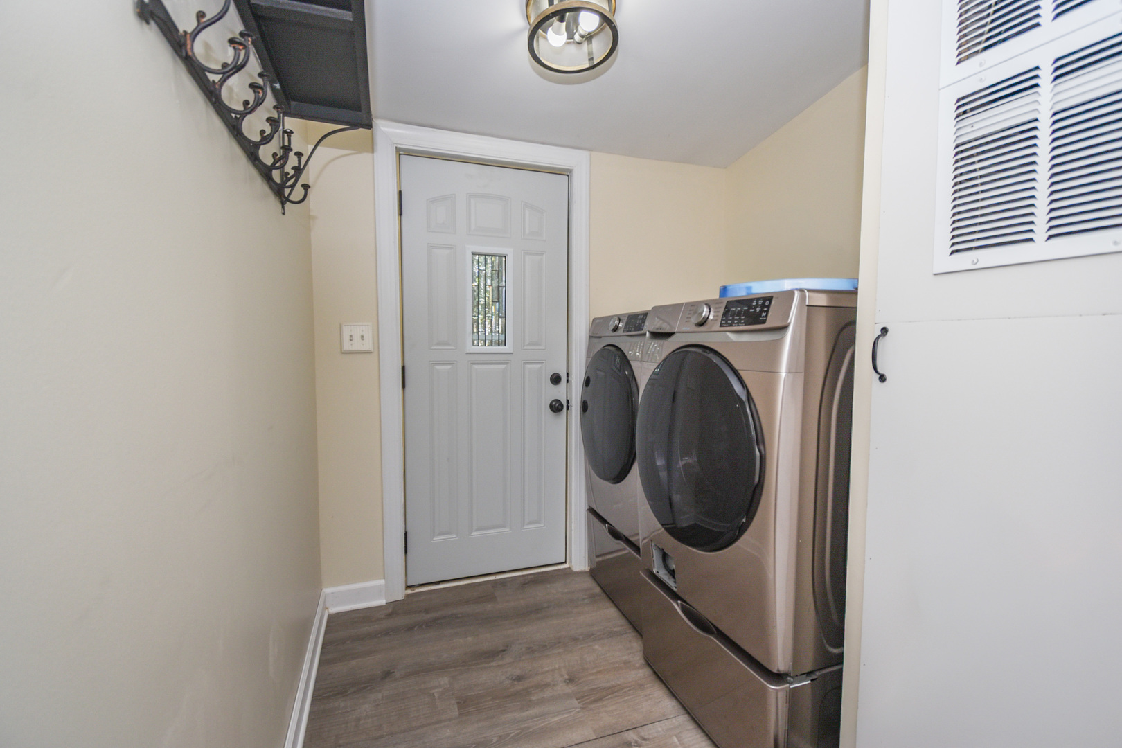 41561 N Sheridan Road Unit: 116