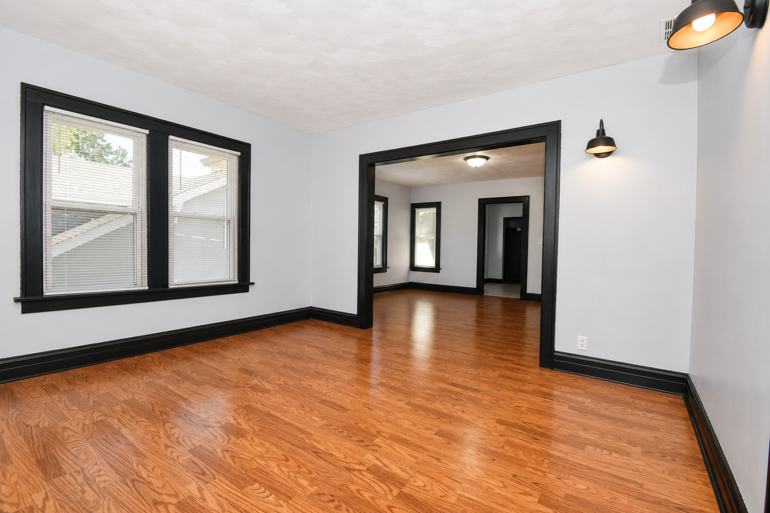 600 Sunderlin Street Unit: 2