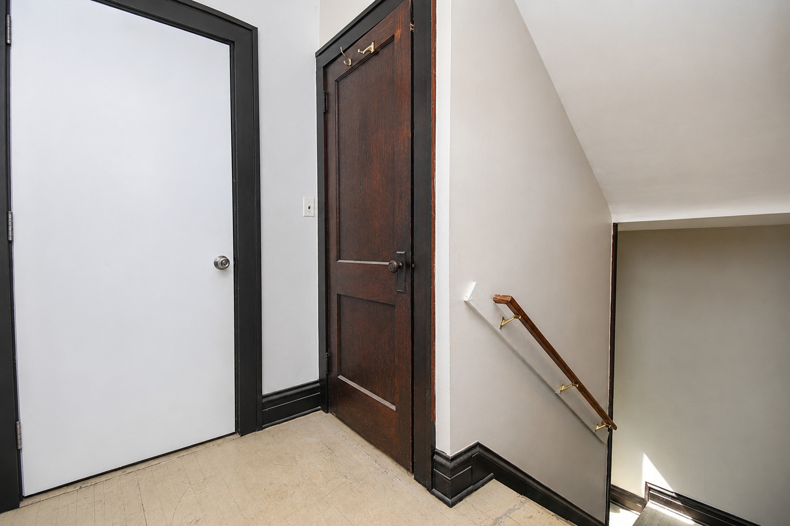 600 Sunderlin Street Unit: 2