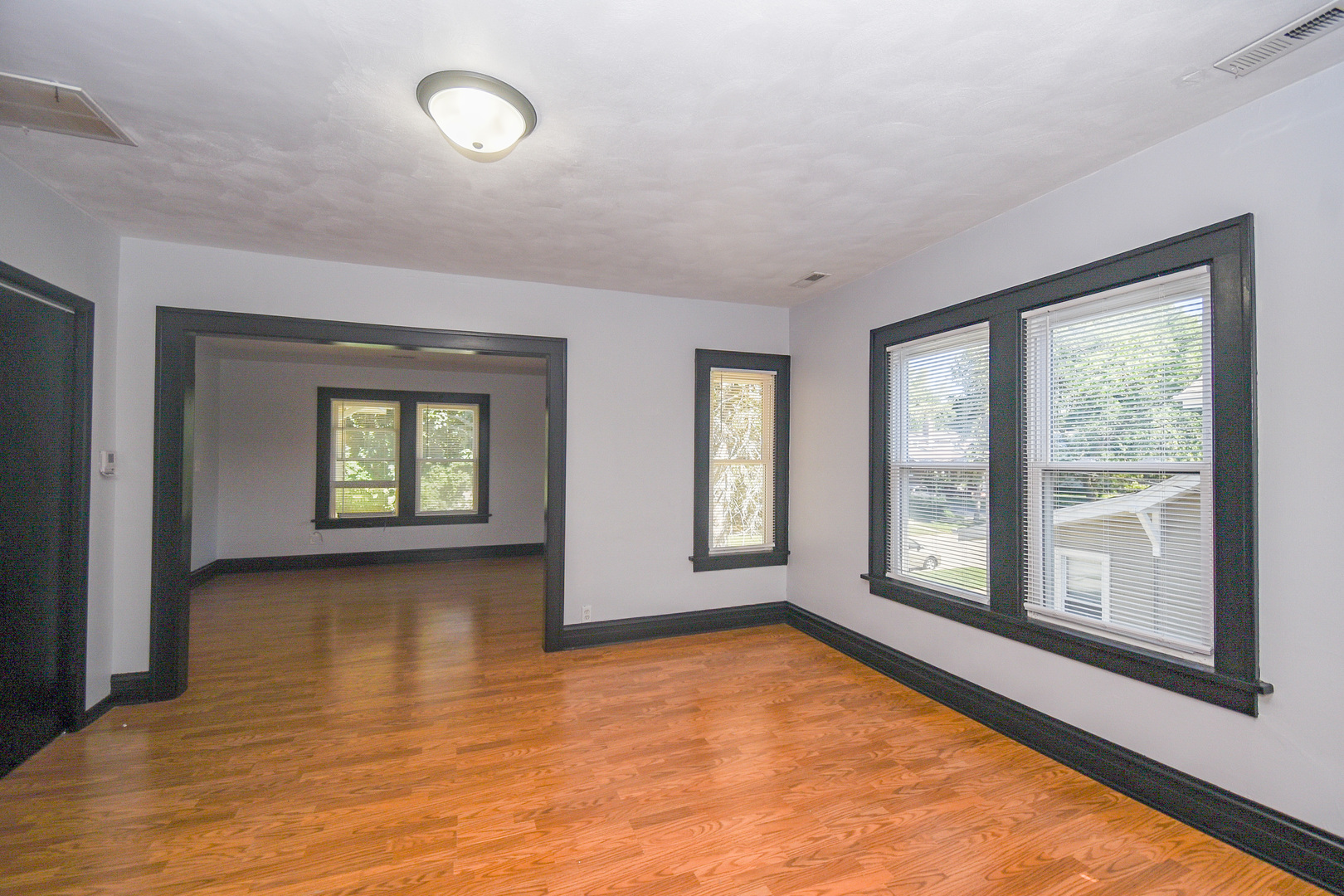 600 Sunderlin Street Unit: 2