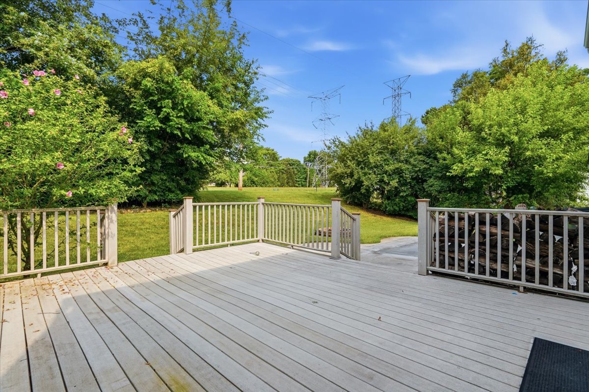 1203 Claridge Drive