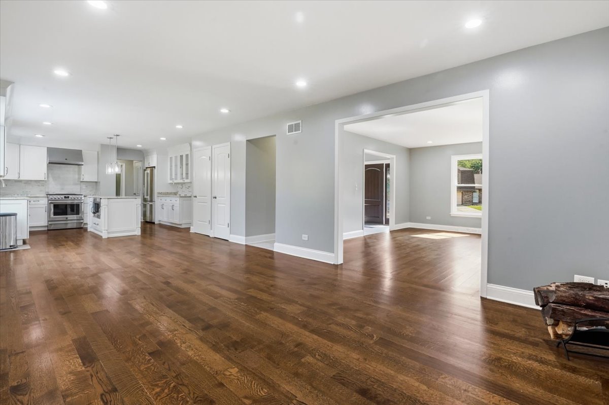 1203 Claridge Drive